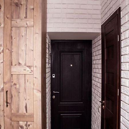 Apartment In The City Center In The House With Atlantes オデッサ エクステリア 写真