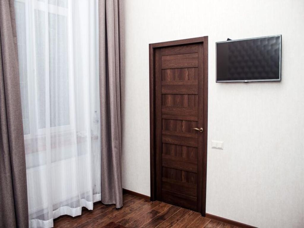 Apartment In The City Center In The House With Atlantes オデッサ エクステリア 写真